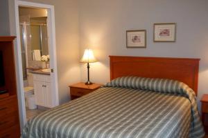 Paradise Canyon Golf Resort - Luxury Condo M401