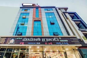 SPOT ON Swarna Mayuri