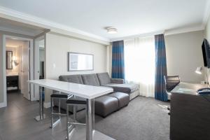 Sandman Hotel Oakville