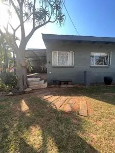 Palm House Accomodation - Boschjeskop