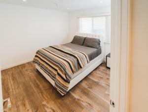 Spacious Koreatown 1 Bedroom with 2 Beds Free Parking + Wifi