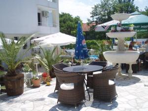 Апартамент Холи