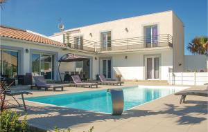 Maisons de vacances Nice Home In Vailhauques With 4 Bedrooms, Wifi And Outdoor Swimming Pool : photos des chambres