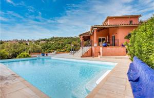 Maisons de vacances Amazing Home In Les Adrets-de-lestre With Outdoor Swimming Pool, Wifi And 5 Bedrooms : photos des chambres