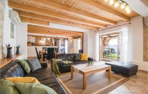 4 Bedroom Pet Friendly Home In Zminj 