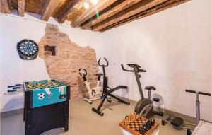 4 Bedroom Pet Friendly Home In Zminj