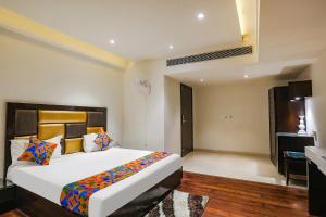 FabHotel Grand Stay