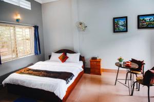 Leas Guesthouse and Restaurant