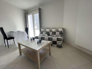 Appartements Appartement Chatelaillon-Plage, 1 piece, 3 personnes - FR-1-246-651 : photos des chambres