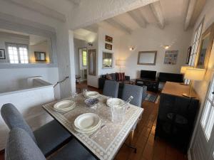 Maisons de vacances Mas 2 chambres avec piscine et tennis a La Croix-Valmer - FR-1-726-8 : photos des chambres