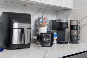 Endless Sunset- Near Beach Surf and Pet Friendly