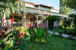 Apartment with Terrace room in Spiti Prifti