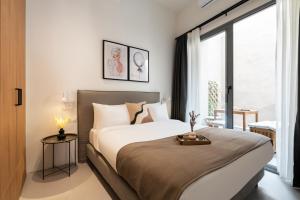 Junior Suite room in Play Psyri Athens