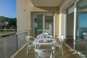 Two-Bedroom Apartment room in Appartamenti Sud Est