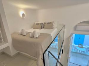 Thanos Place Mykonos Town by DiVal Properties