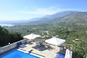 玛丽卡套房公寓式酒店 - Embrósneros