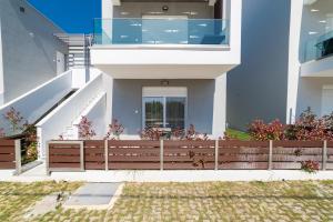 Kleoniki & Irida Residential Complexes