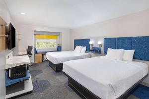 Microtel Inn & Suites by Wyndham Manchester - Newly Renovated