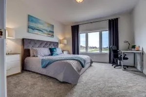 GLOBALSTAY New houses near Huron Lake - Durham