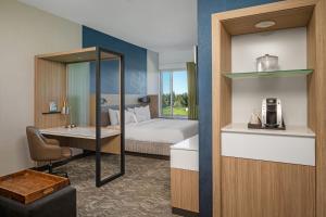King Suite with Sofa Bed room in SpringHill Suites by Marriott West Sacramento