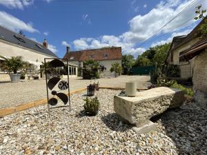 Gîte confort aux portes des châteaux, jardin, terrasse, WIFI, vélos, proche A85 et balades nature - FR-1-381-502