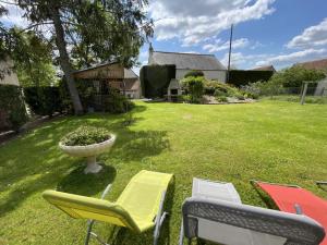 Gîte confort aux portes des châteaux, jardin, terrasse, WIFI, vélos, proche A85 et balades nature - FR-1-381-502