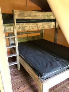 Tentes de luxe Camping Le Mondou : photos des chambres