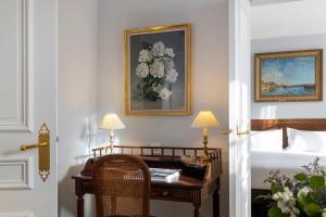 Hotels Le Littre : photos des chambres