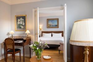 Hotels Le Littre : photos des chambres