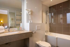 Hotels Le Littre : photos des chambres