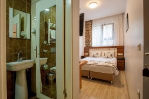 Standard Double Room room in Pera Sultan Suit