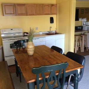 Two-Bedroom Apartment room in The New Oceanic Inn