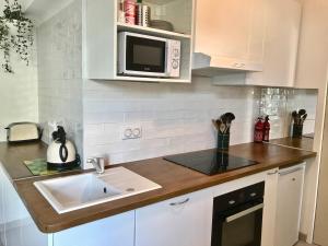 Blue Summer Vibes - Apartment 5 - AC, parking, beach at 50m, SPA discnt