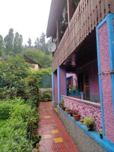 Hotel O Home Muzamil Homestay