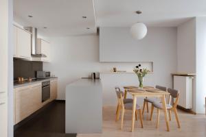 City Apartment near Main Station Main Sq