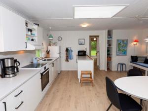 Holiday home Vesløs IV