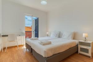 Esfera I - 3-star hotels in Caniço