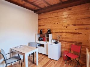 B&B / Chambres d'hotes Les Tables Aux Vaches - Maison d'Hotes - Table d'Hotes sous conditions : photos des chambres