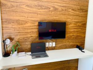 V1114 Flat com WI-FI exclusivo, academia e piscinas