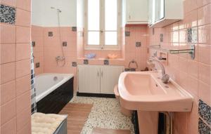 Appartements Awesome Apartment In Als With Wifi And 2 Bedrooms : Appartement 2 Chambres