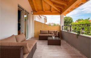 4 Bedroom Stunning Home In Pula