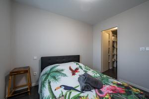 Appartements Le Saint Exupery - T3 Centre Ville Avec Balcon + Parking Gratuit : photos des chambres