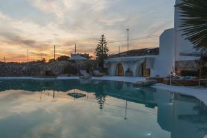 Double Room with Pool View