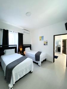 The White Rock Hotel B&B