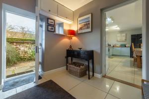 2 Dix Cottages