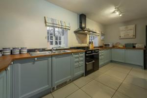 2 Dix Cottages