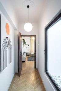 Stylish & Charming Apartment - City Center