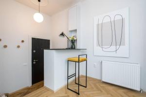 Stylish & Charming Apartment - City Center