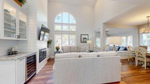 7621 Huntington Villas