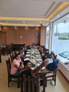 Top Rich Hotel Nuwara Eliya